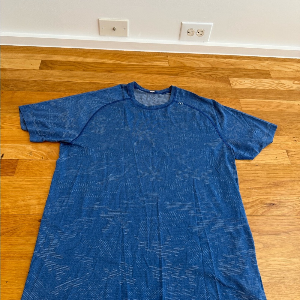 Lululemon Metal Tech Shirt